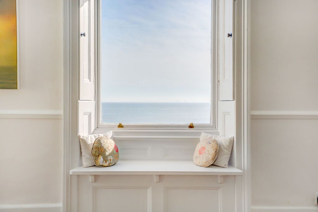 Additional image 23 of 2 bed flat for saleAdelaide Crescent, Hove BN3