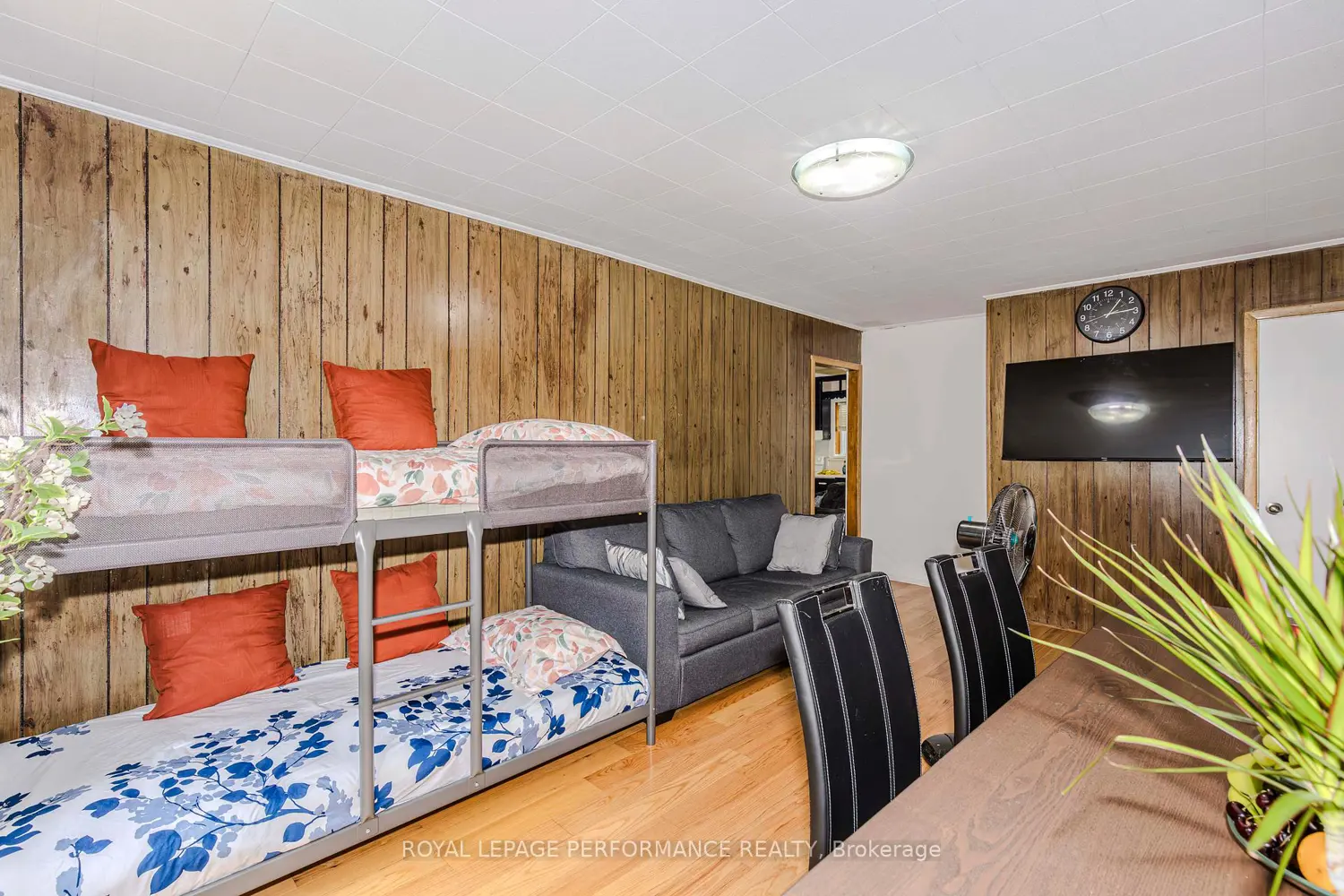 Additional image 6 of 98 Boyce Avenue