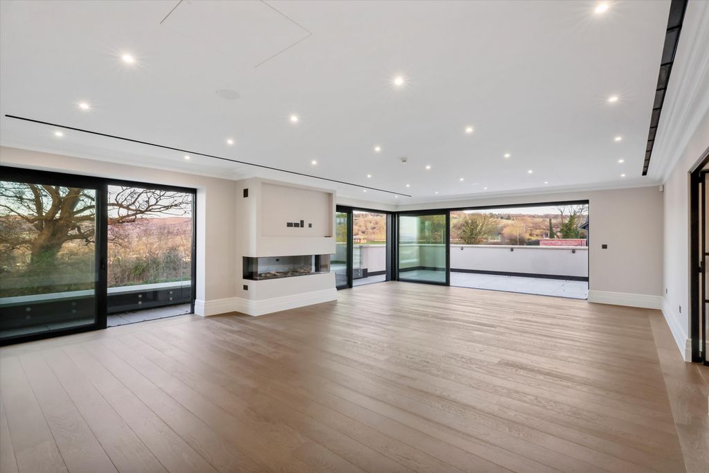 Additional image 5 of 6 bed detached house for saleSovereign View, Charlton Kings, Cheltenham, Gloucestershire GL52