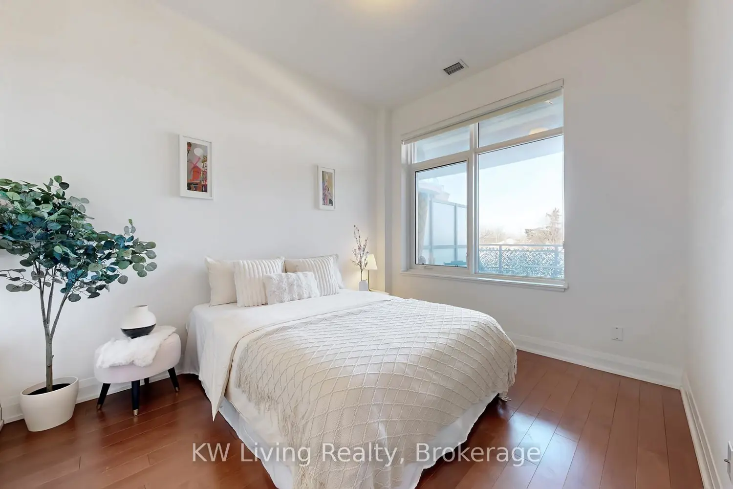 Additional image 16 of 15277 Yonge Street 316