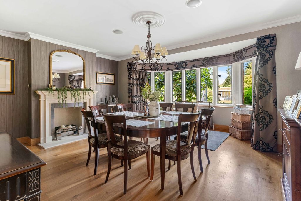 Additional image 33 of 6 bed detached house for saleRoundwood Avenue, Hutton Mount, Brentwood CM13