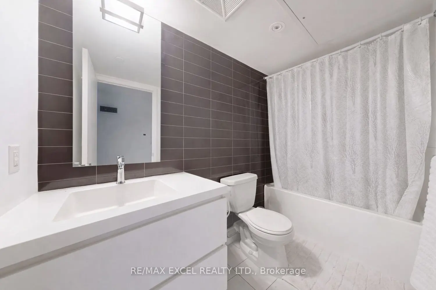 Additional image 12 of 75 Queens Wharf Road 1606