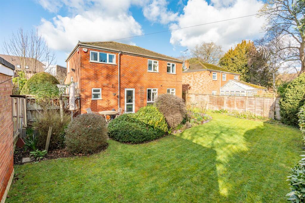 Additional image 23 of Elmoor Avenue, Welwyn