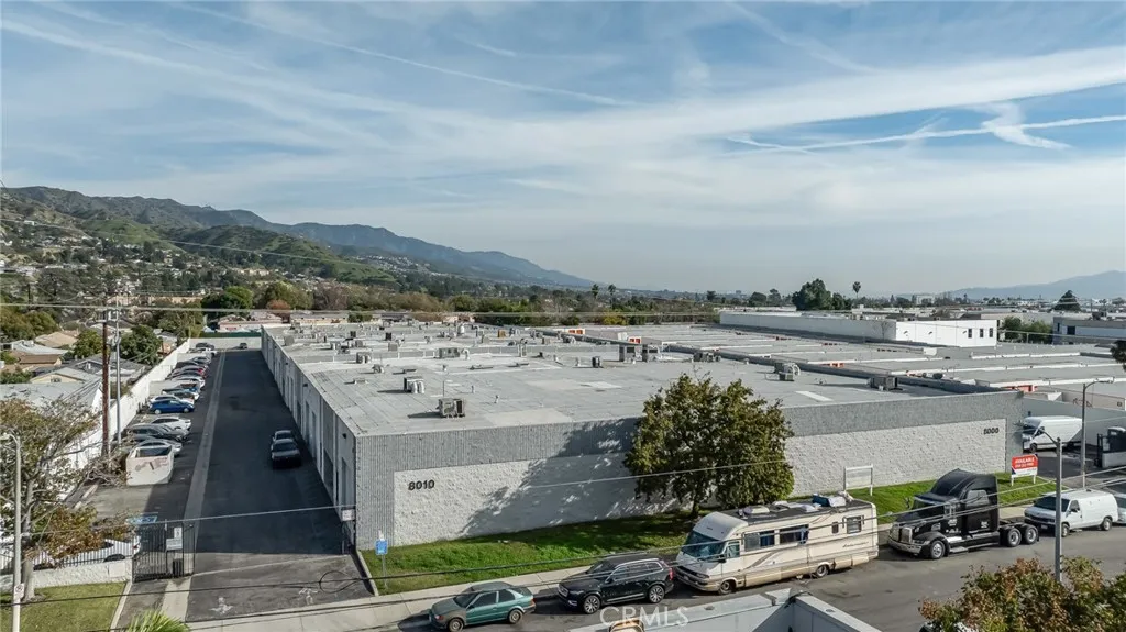 Additional image 71 of 8010 Wheatland Avenue Unit C, Sun Valley, CA 91352