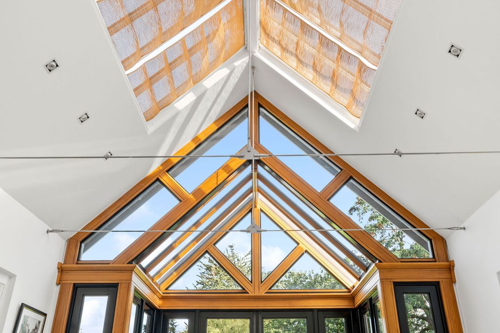 Additional image 36 of 6 bed detached house for saleRoundwood Avenue, Hutton Mount, Brentwood CM13