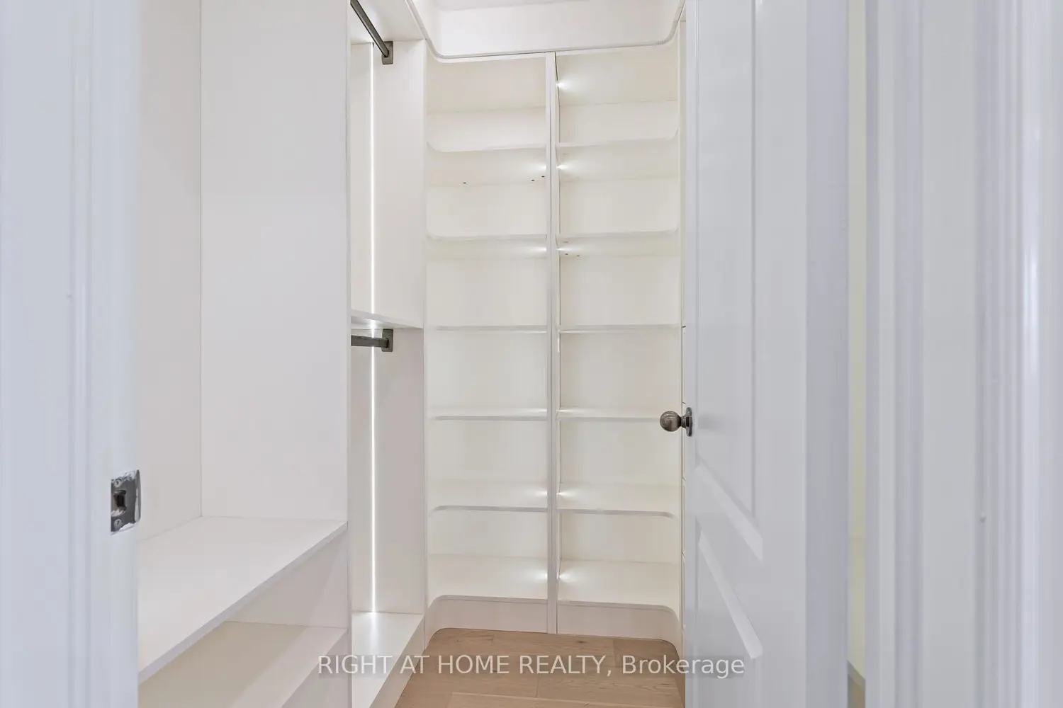 Additional image 9 of 3352 Petrie Way