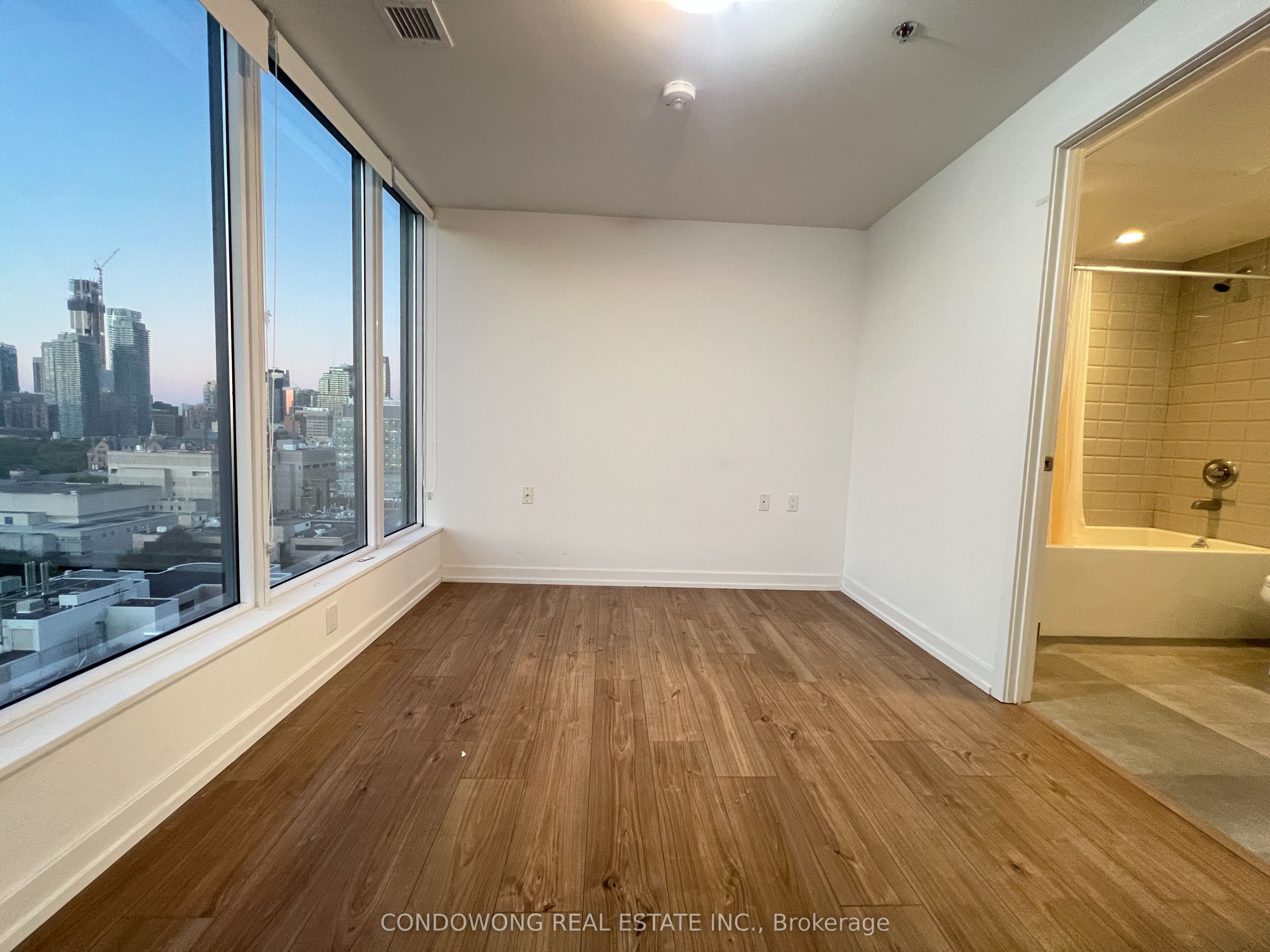 Additional image 5 of 1704-203 College Street, Toronto, ON, M5T 0C8