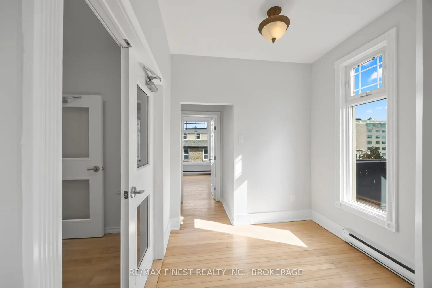 Additional image 13 of 10 Victoria Avenue