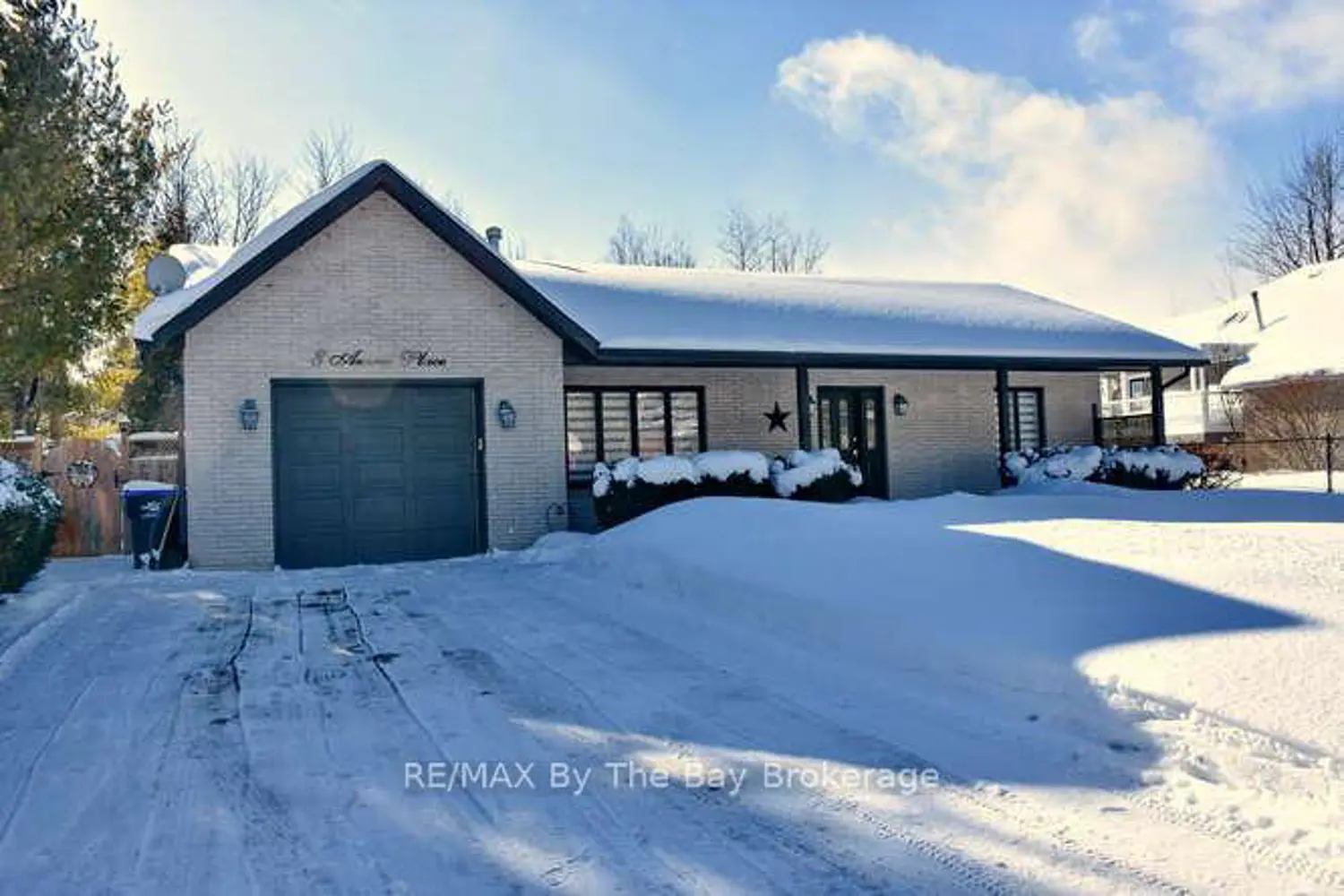 8 Azores Place