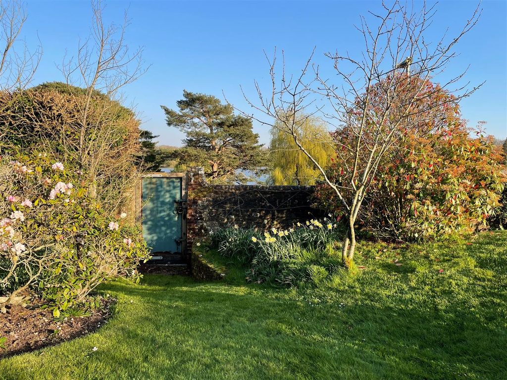 Additional image 26 of 5 bed detached house for saleThe Avenue, Petersfield GU31