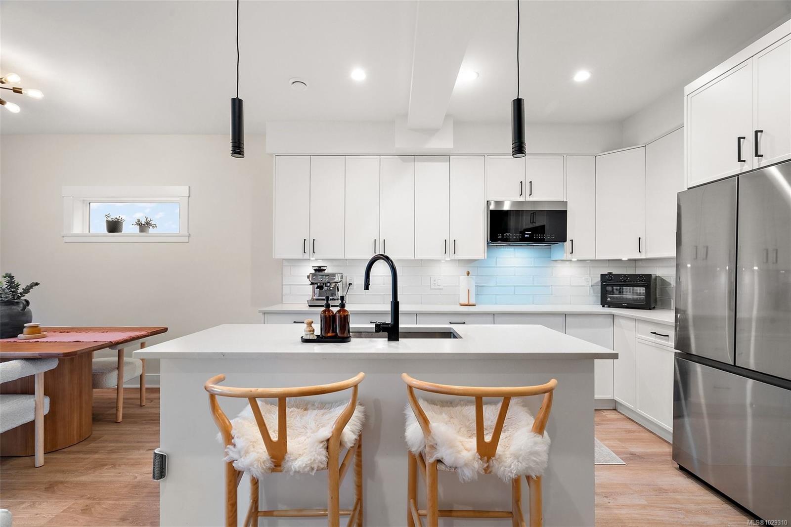 Primary image of 1109 Moonstone Loop, Langford, BC, V9B 0Y6