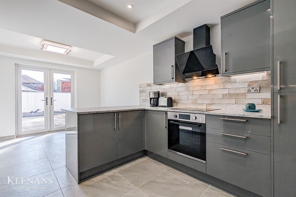 Additional image 63 of 27 bed block of flats for saleBindloss Avenue, Eccles, Manchester M30