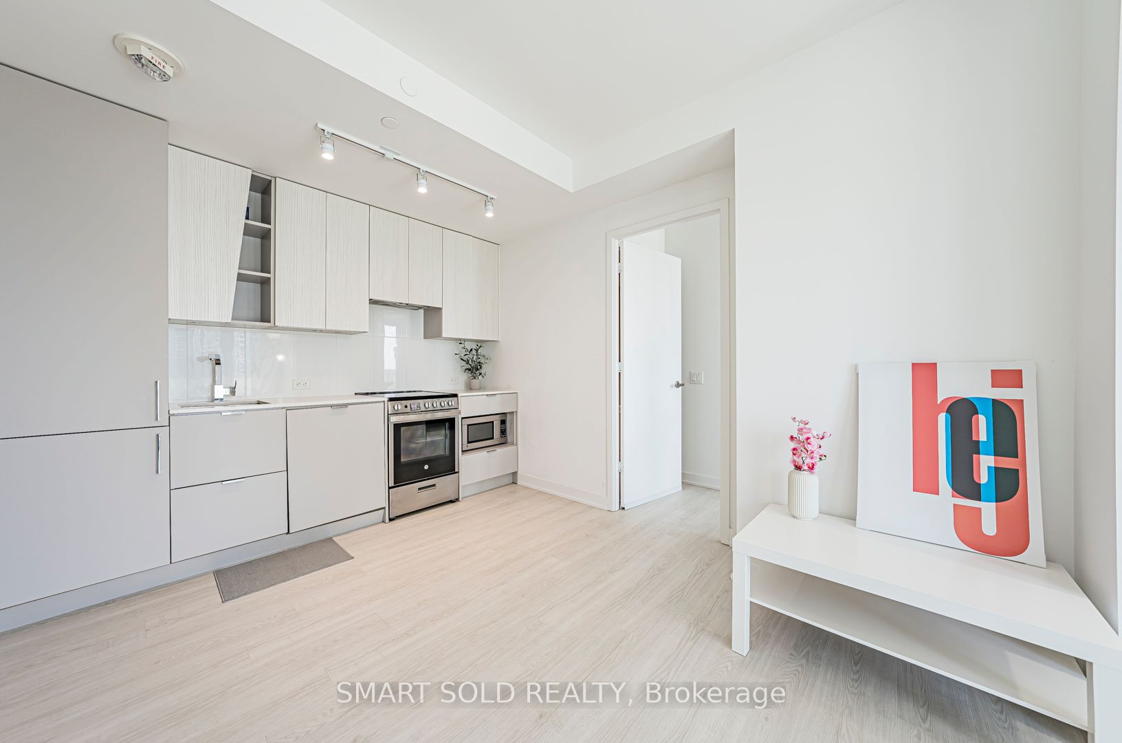 1101-3883 Quartz Road, Mississauga, ON, L5B 0M4