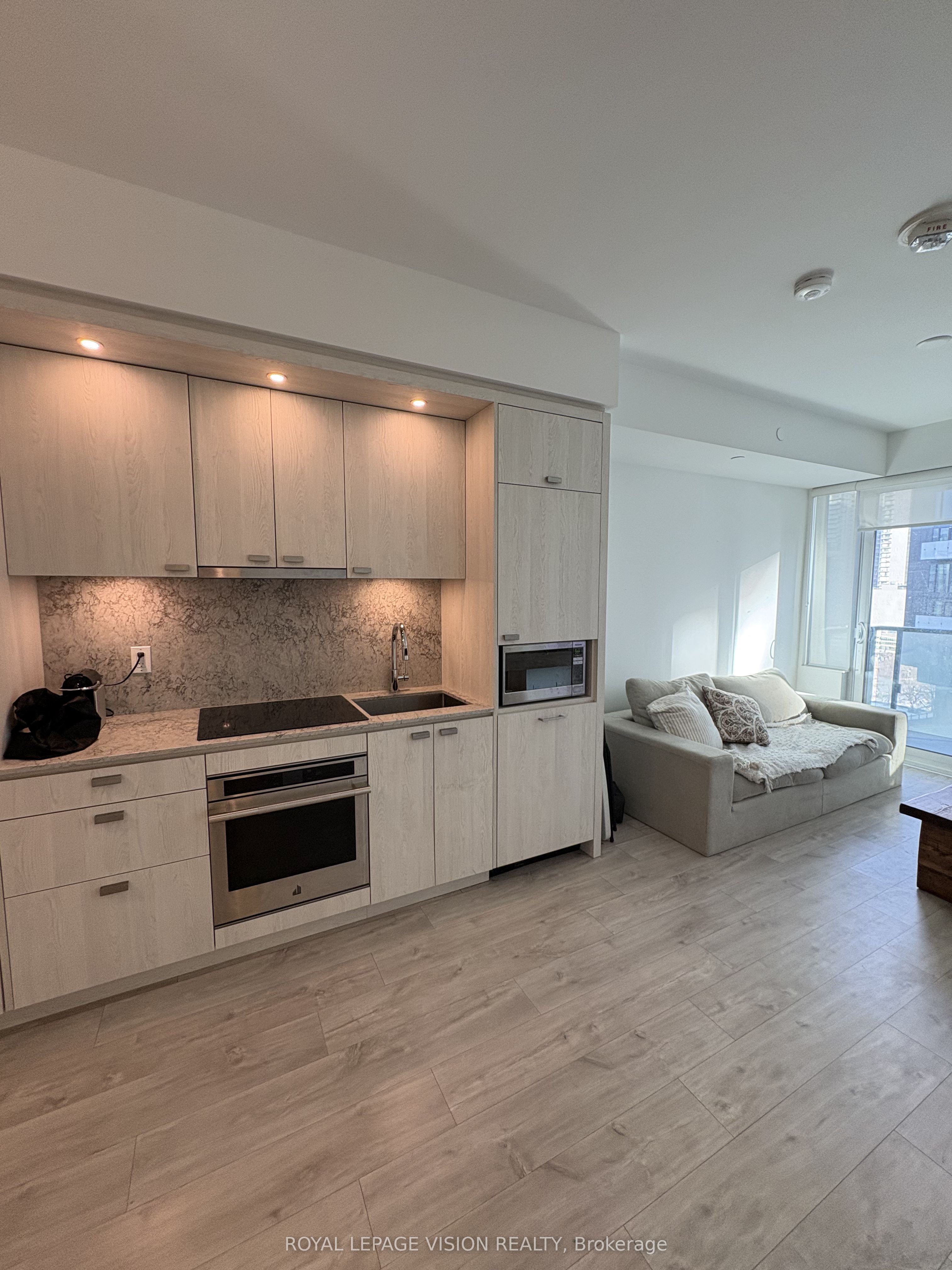 1009-470 Front Street W, Toronto, ON, M5V 0V6