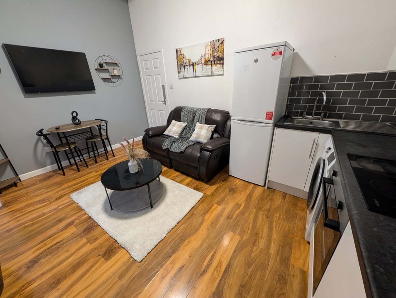 Additional image 3 of 3 Bed Flat, Polygon Road, M8, N1 7GU