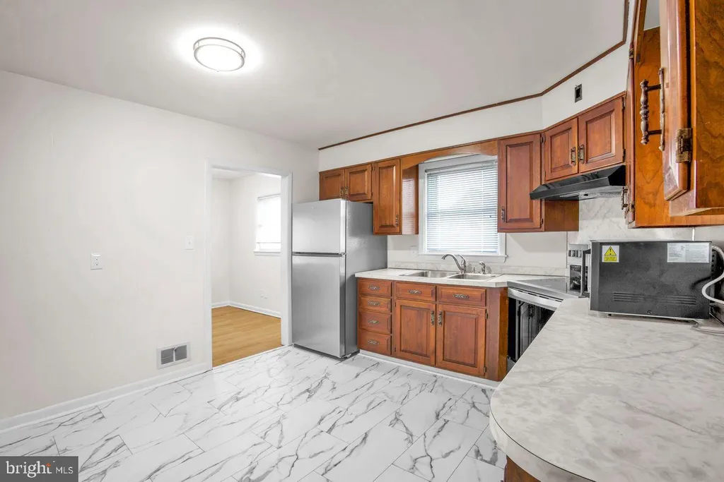 Additional image 9 of 12 Gregg Avenue, Newport, DE 19804