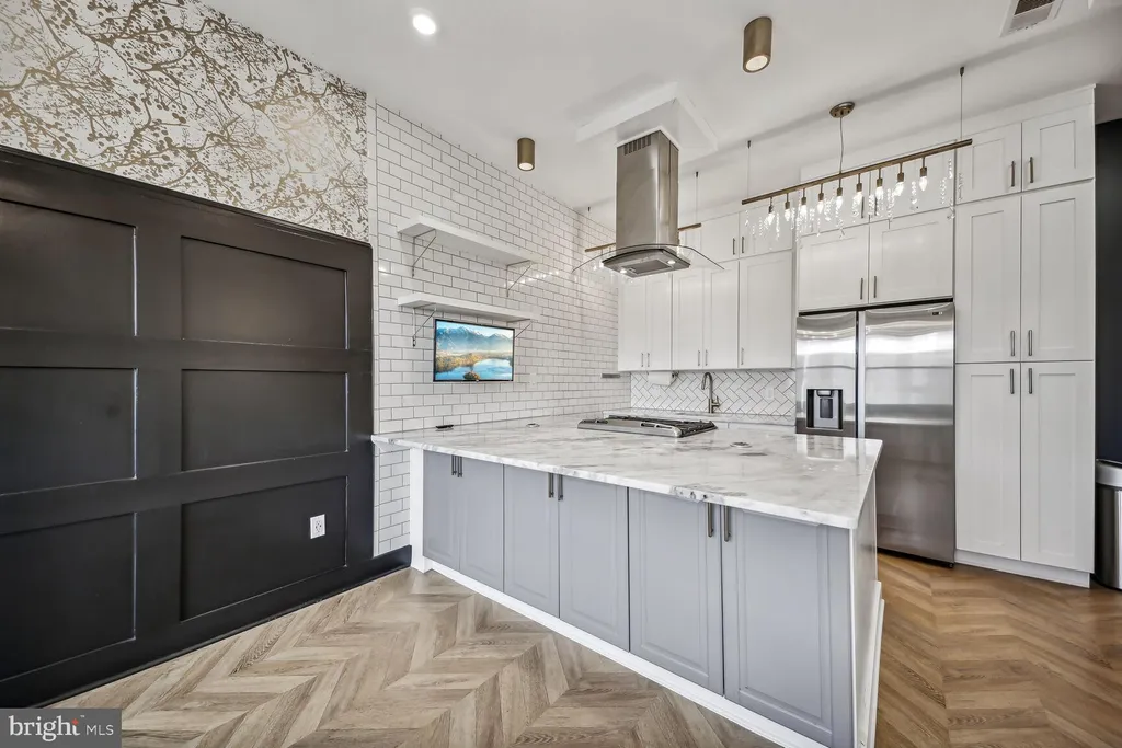 2012 D Street NE Unit 3, Washington, DC 20002 photo 2
