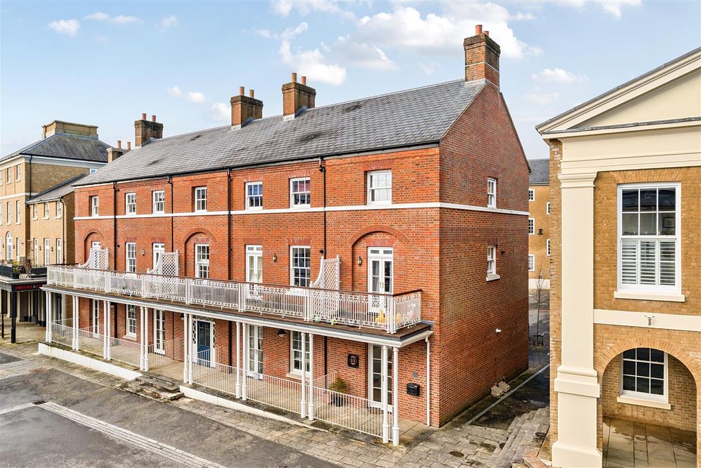 2 bed flat for saleButtermarket, Poundbury, Dorchester DT1