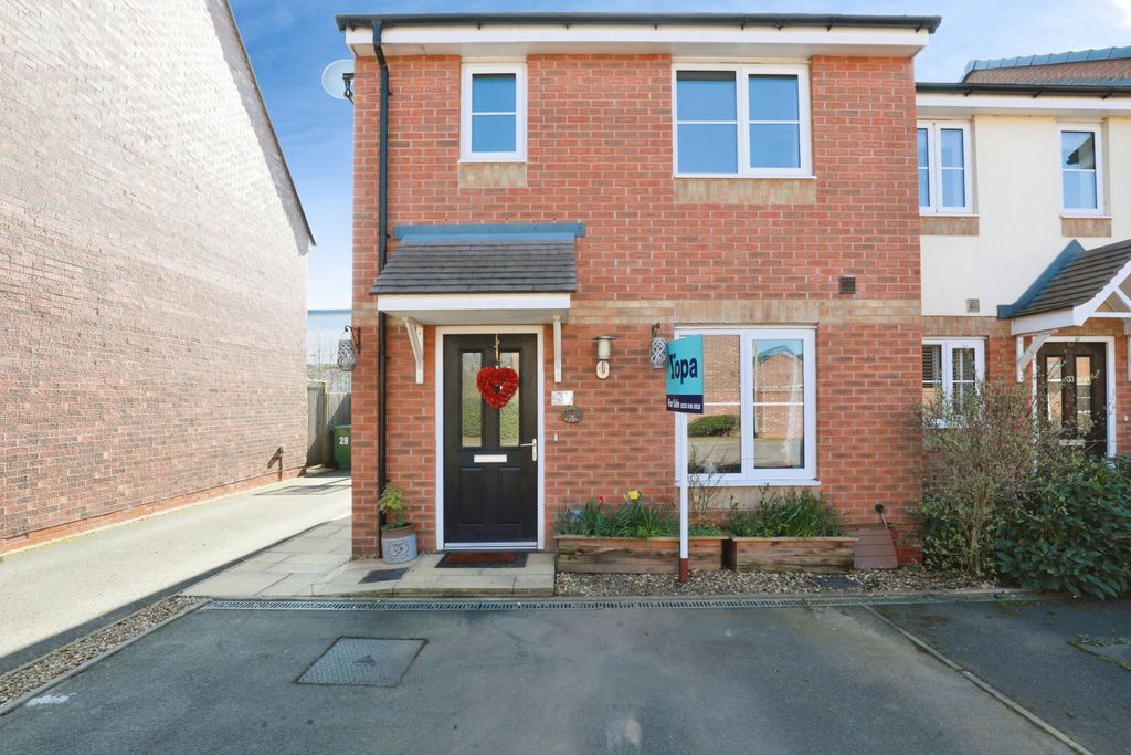 3 bed end terrace house for saleBurchell Avenue, Stone ST15