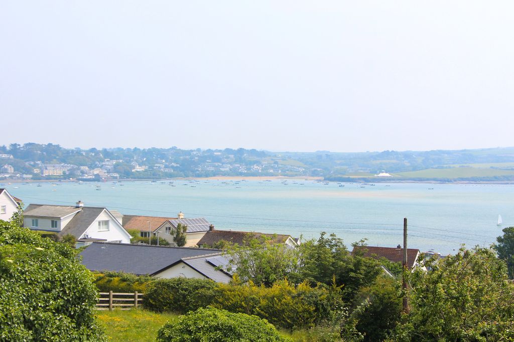Additional image 2 of 4 bed flat for saleSarahs Lane, Padstow PL28