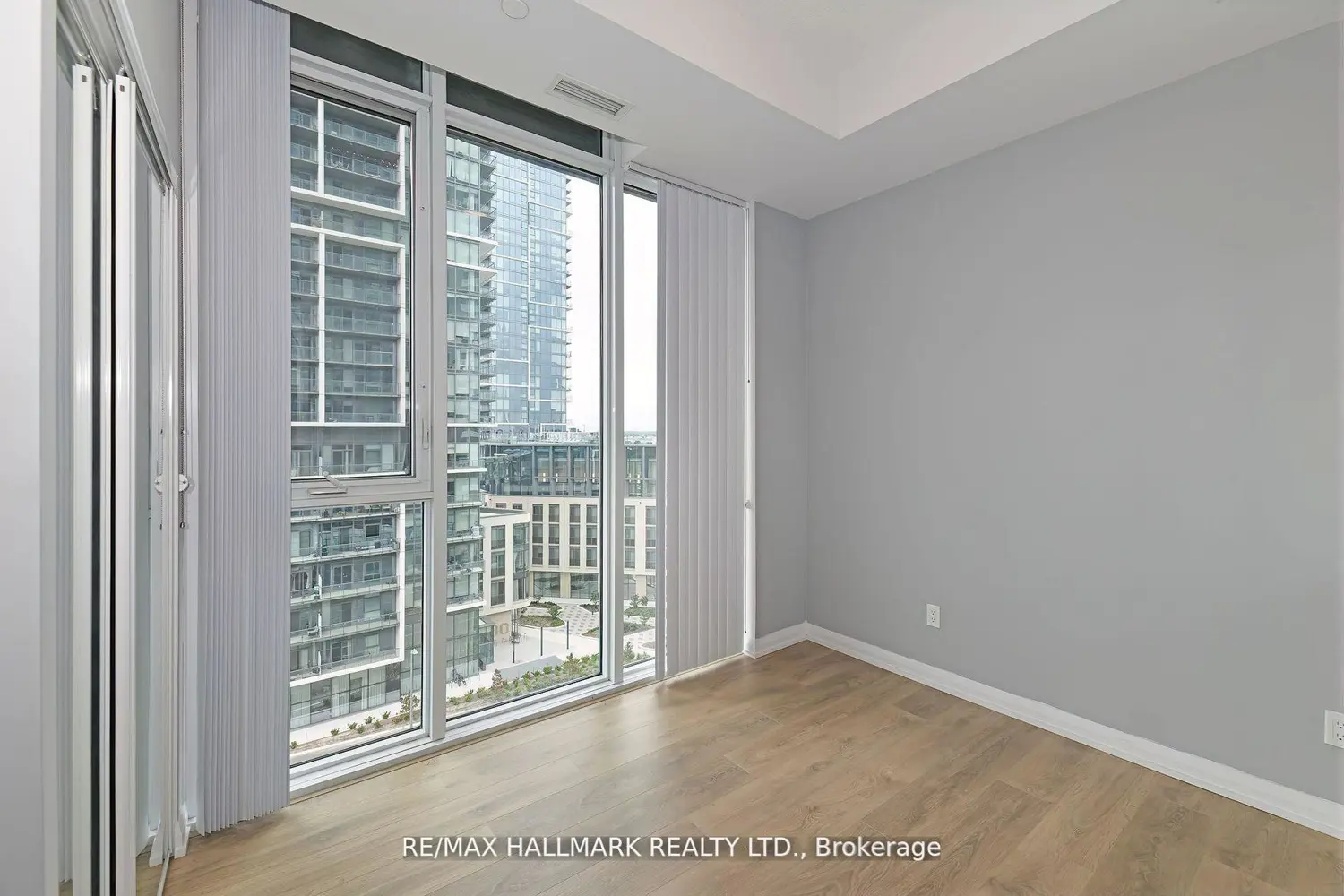 Additional image 4 of 7895 Jane Street 906