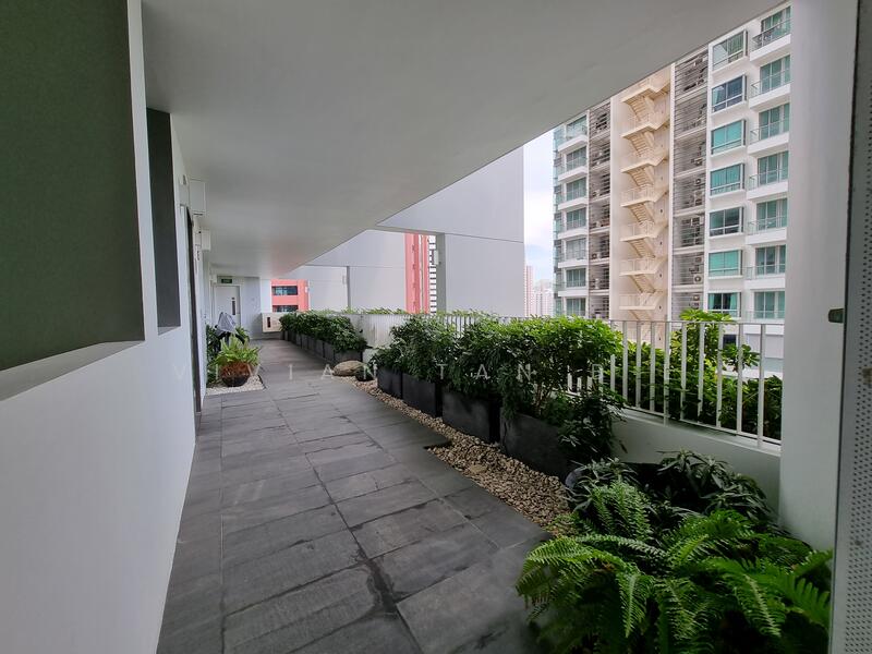 Additional image 13 of 9 Leonie Hill