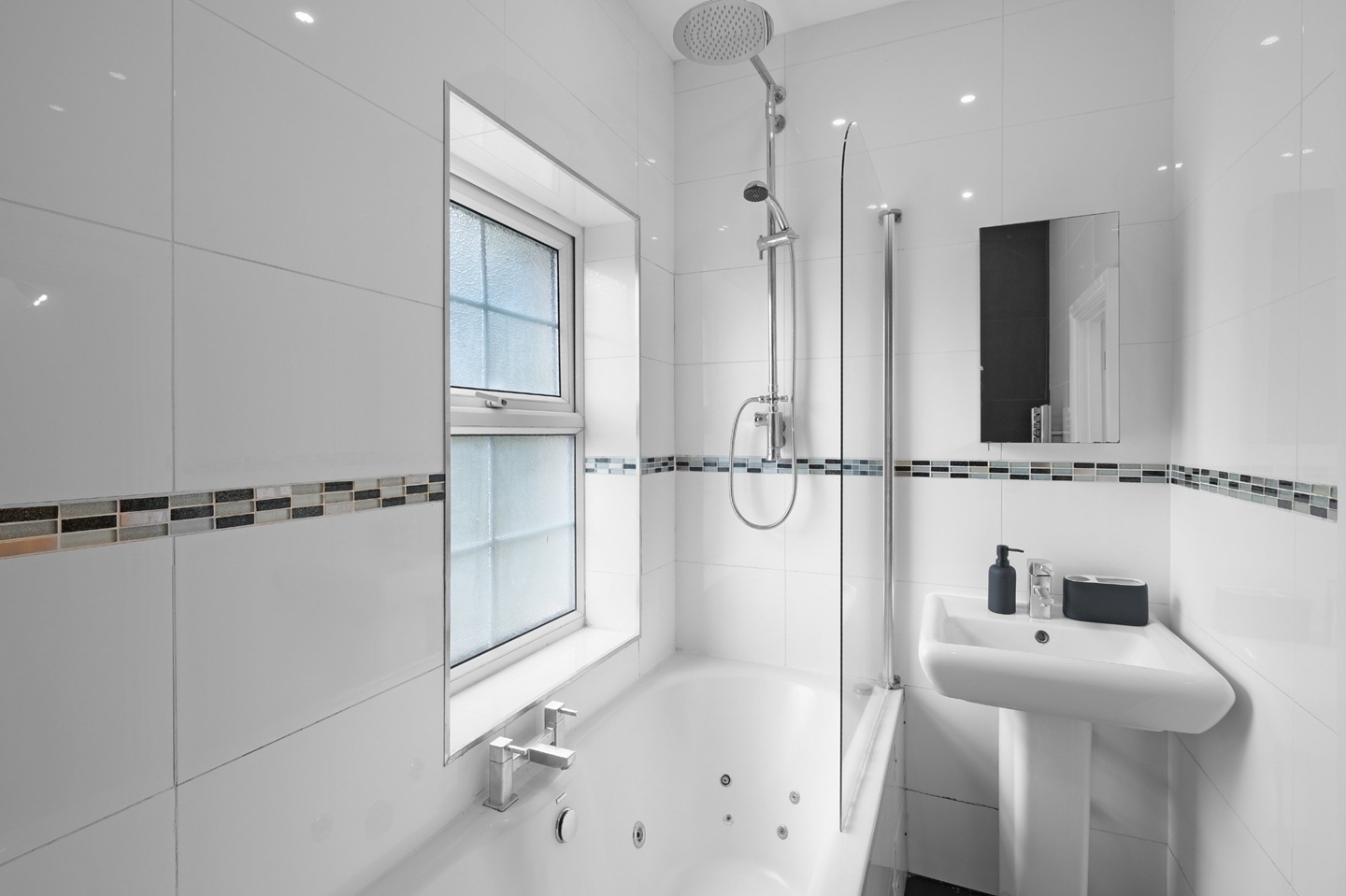 Additional image 17 of 3 Bed Semi-Detached House, Northdown Street, N1, N1 7GU