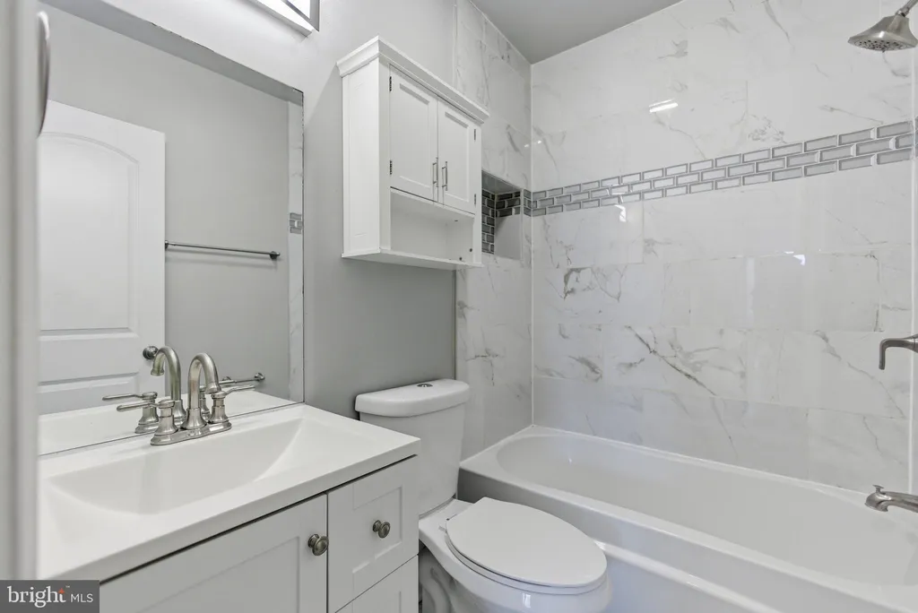 Additional image 10 of 409 36th Street NE, Washington, DC 20019
