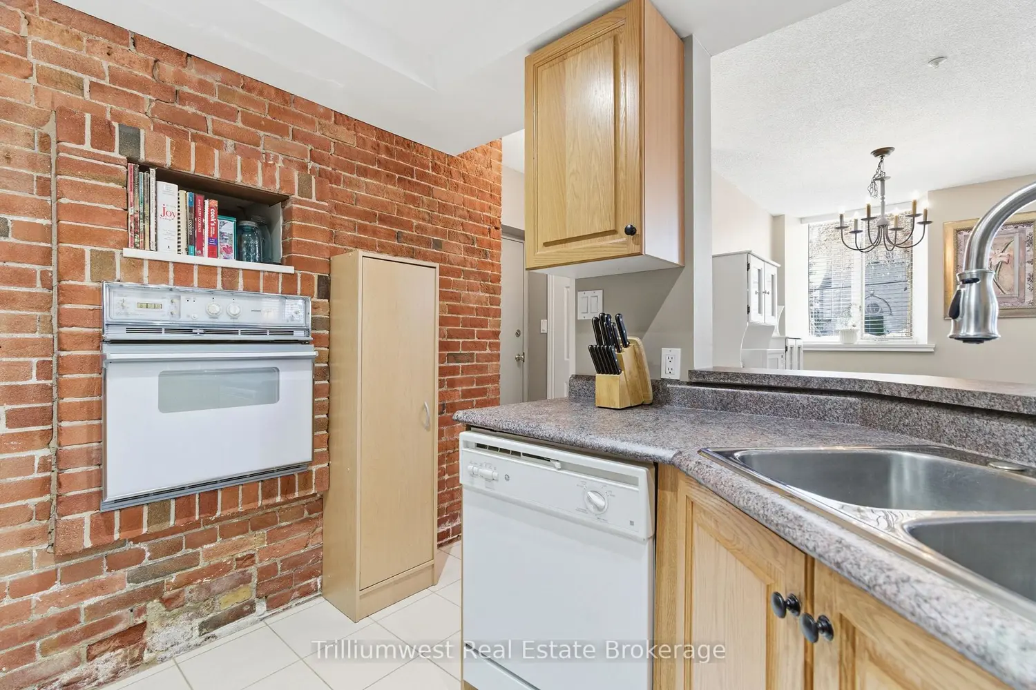 Additional image 8 of 57 Suffolk Street 102