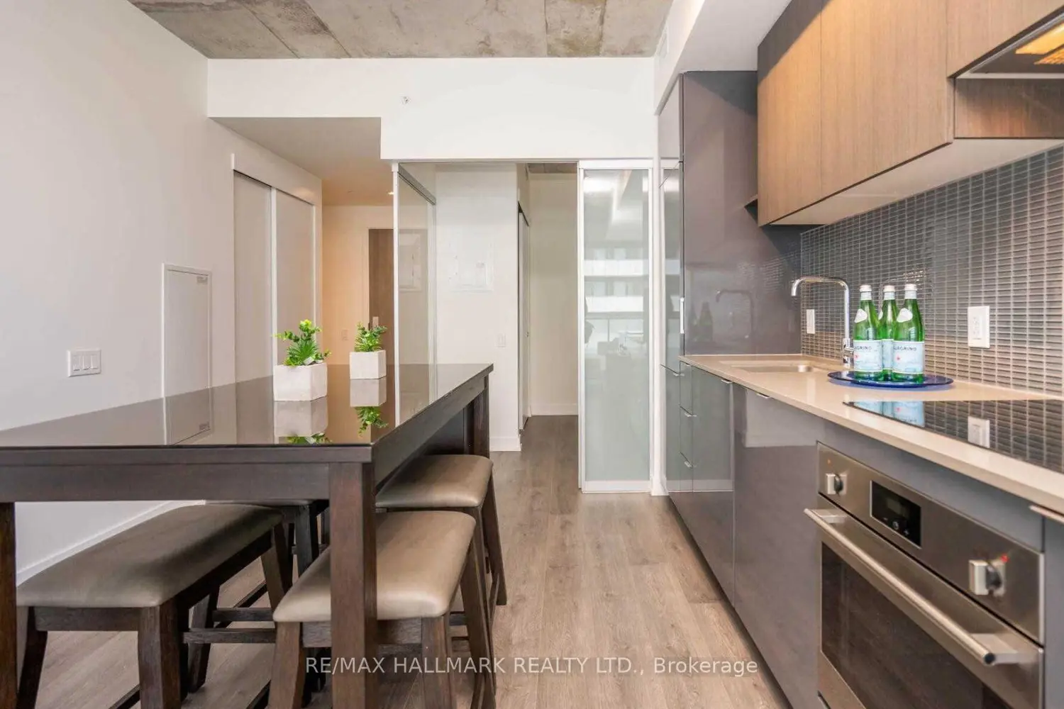 Additional image 16 of 161 Roehampton Avenue 1107