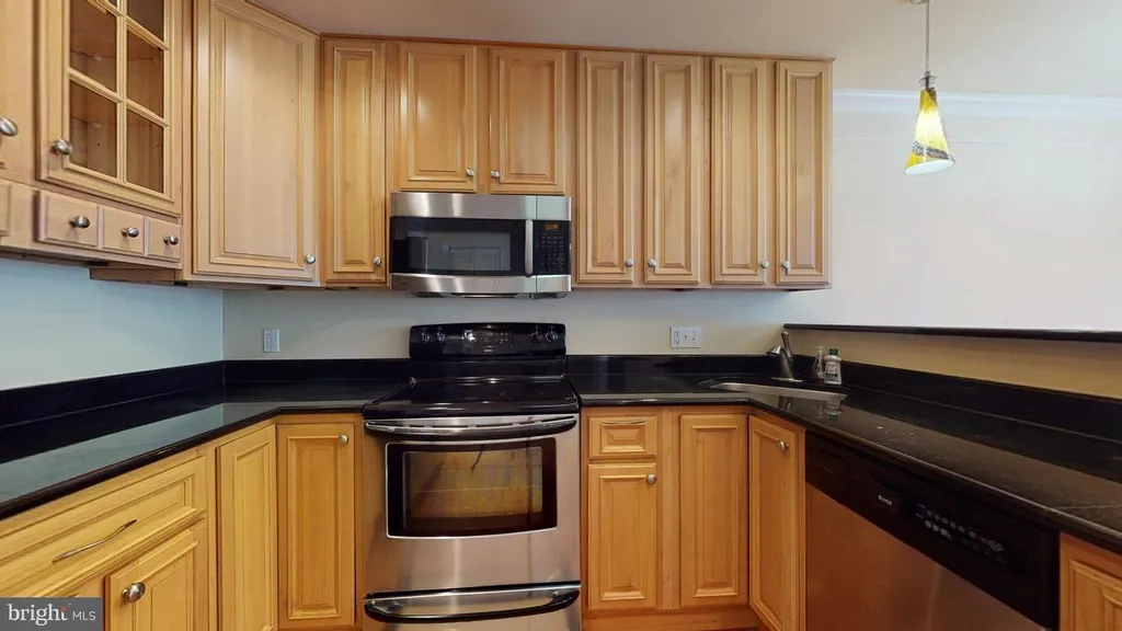 Additional image 11 of 615 16th Street NE, Washington, DC 20002