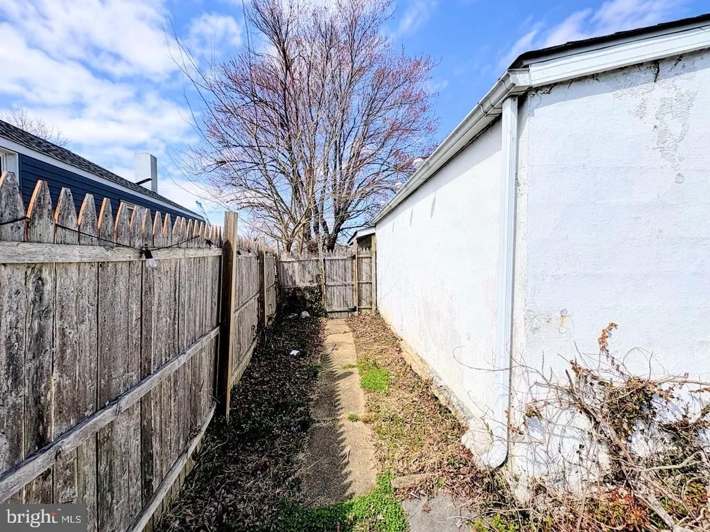 Additional image 20 of 325 Jefferson Ave, New Castle, DE 19720