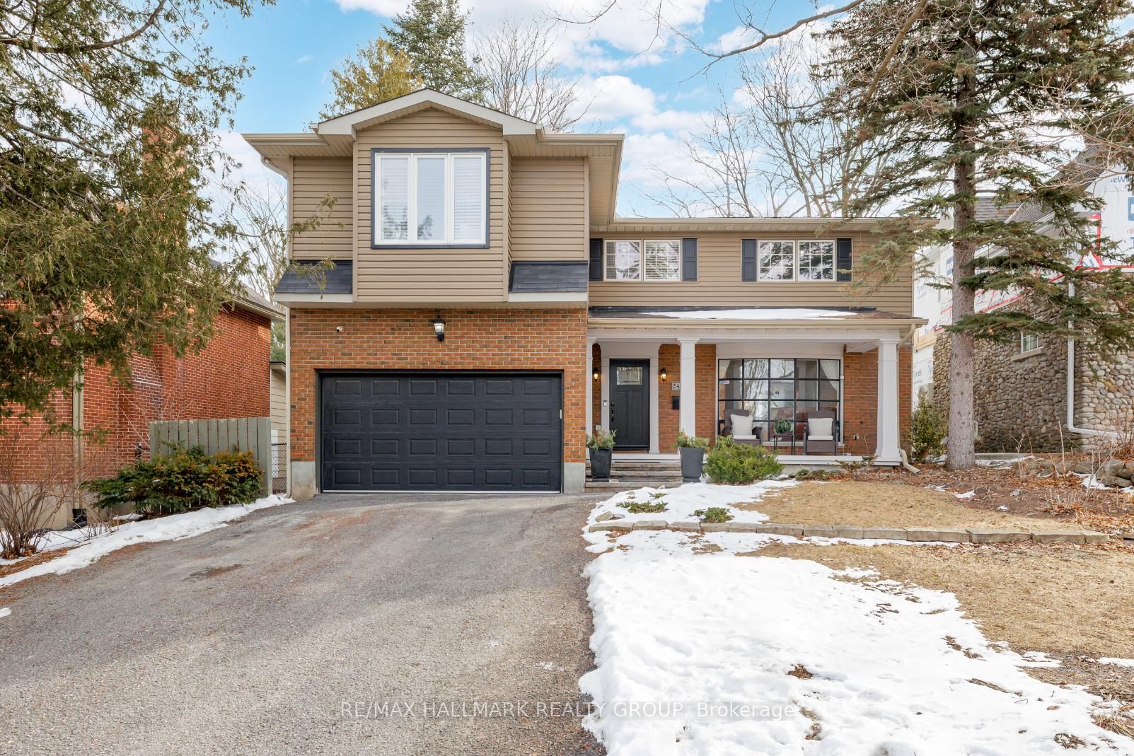 547 Denbury Avenue, Ottawa, ON, K2A 2N8