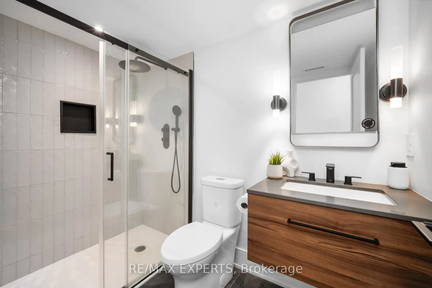 Additional image 17 of 15 Holland Park Avenue