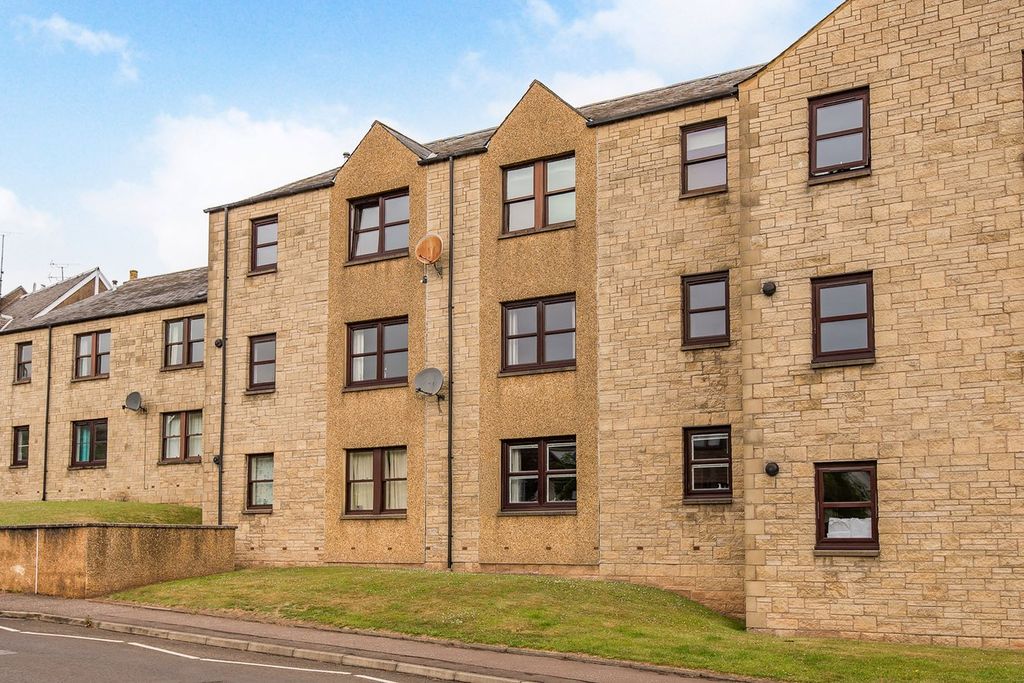 2 bed flat for saleKate Kennedy Court, James Street, St Andrews KY16