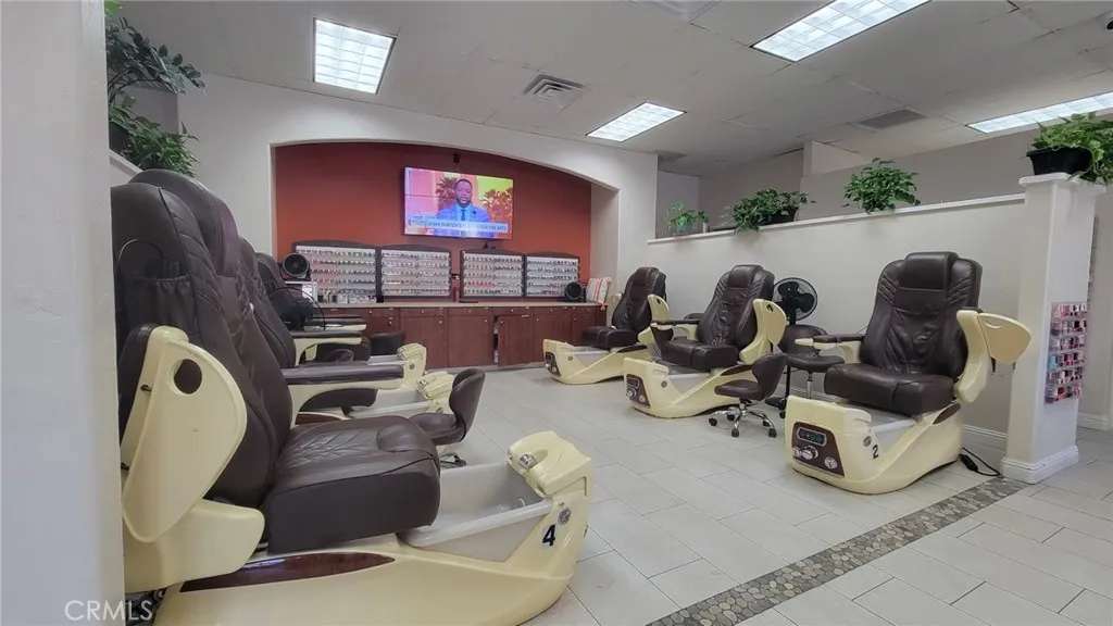 Additional image 6 of 3970 N Sierra Way Unit B, San Bernardino, CA 92405