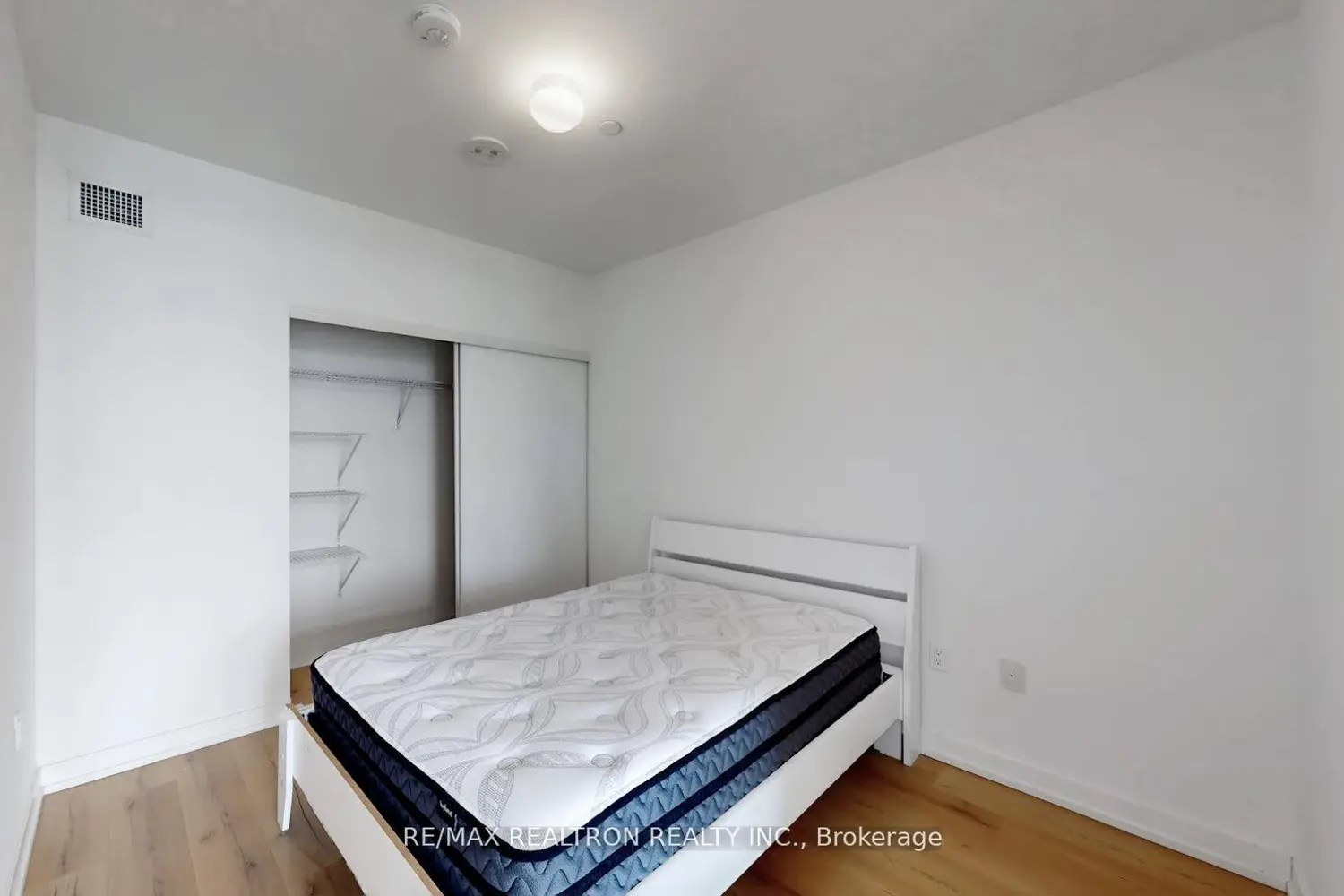 Additional image 15 of 1195 The Queensway 617