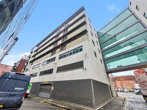 Oldham Road, Manchester M4