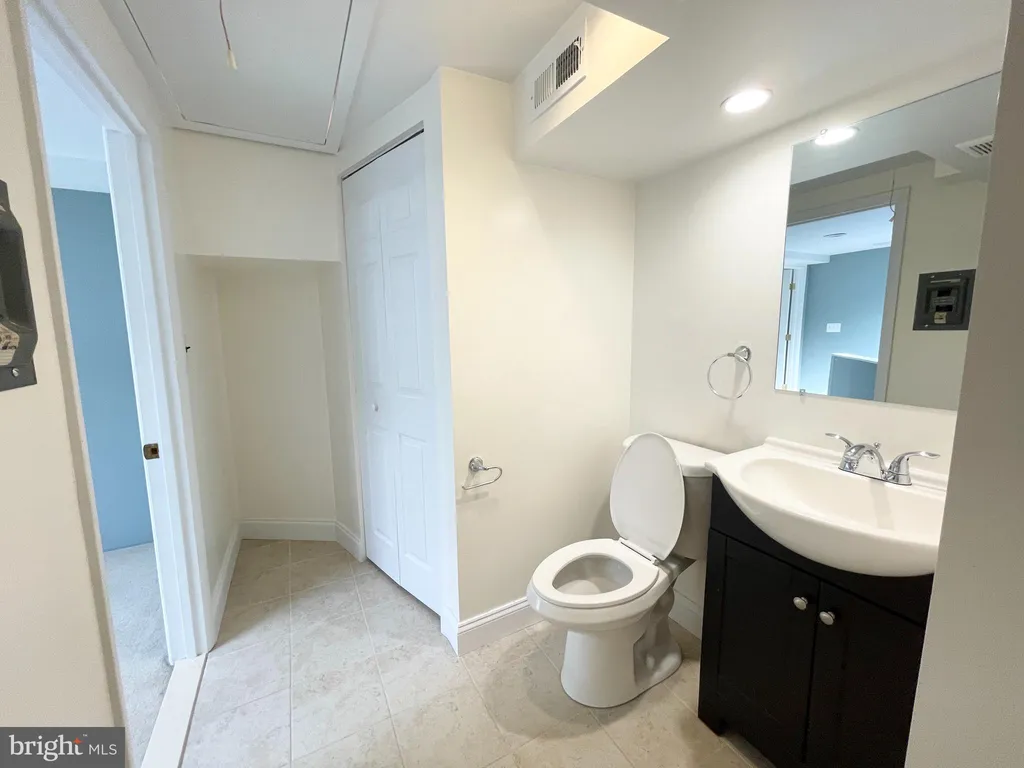 Additional image 27 of 2527 Waterside Drive NW, Washington, DC 20008