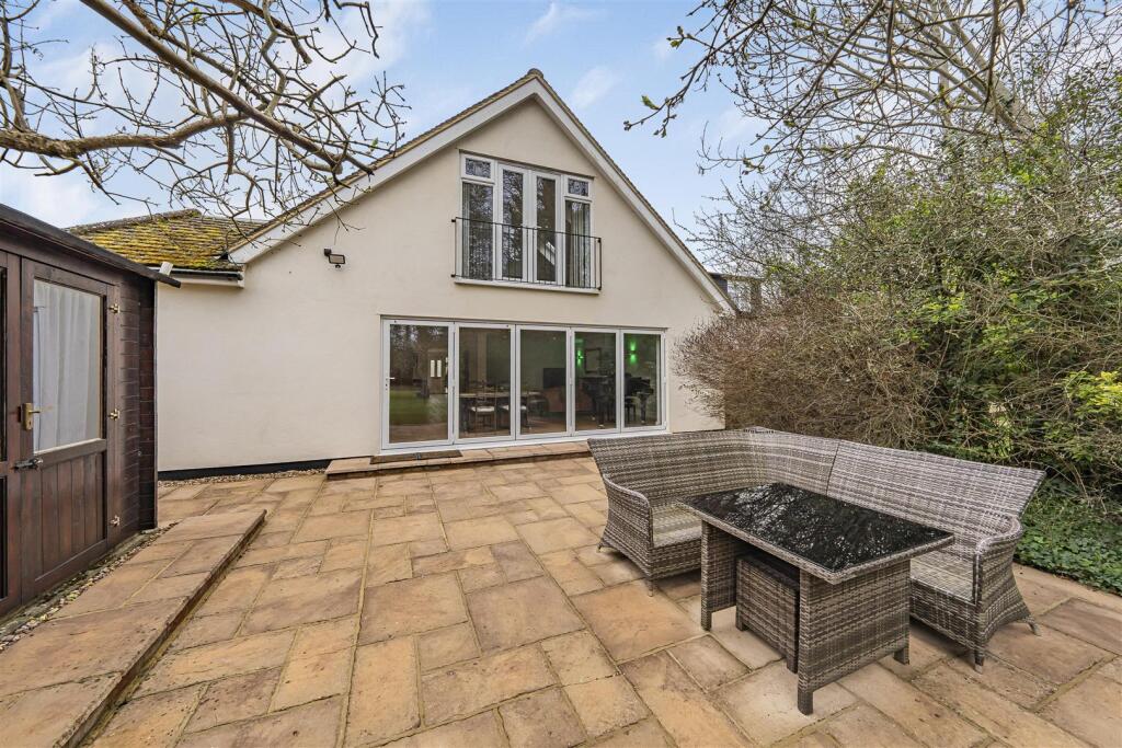 Additional image 25 of Hazel Road, Park Street, St. Albans