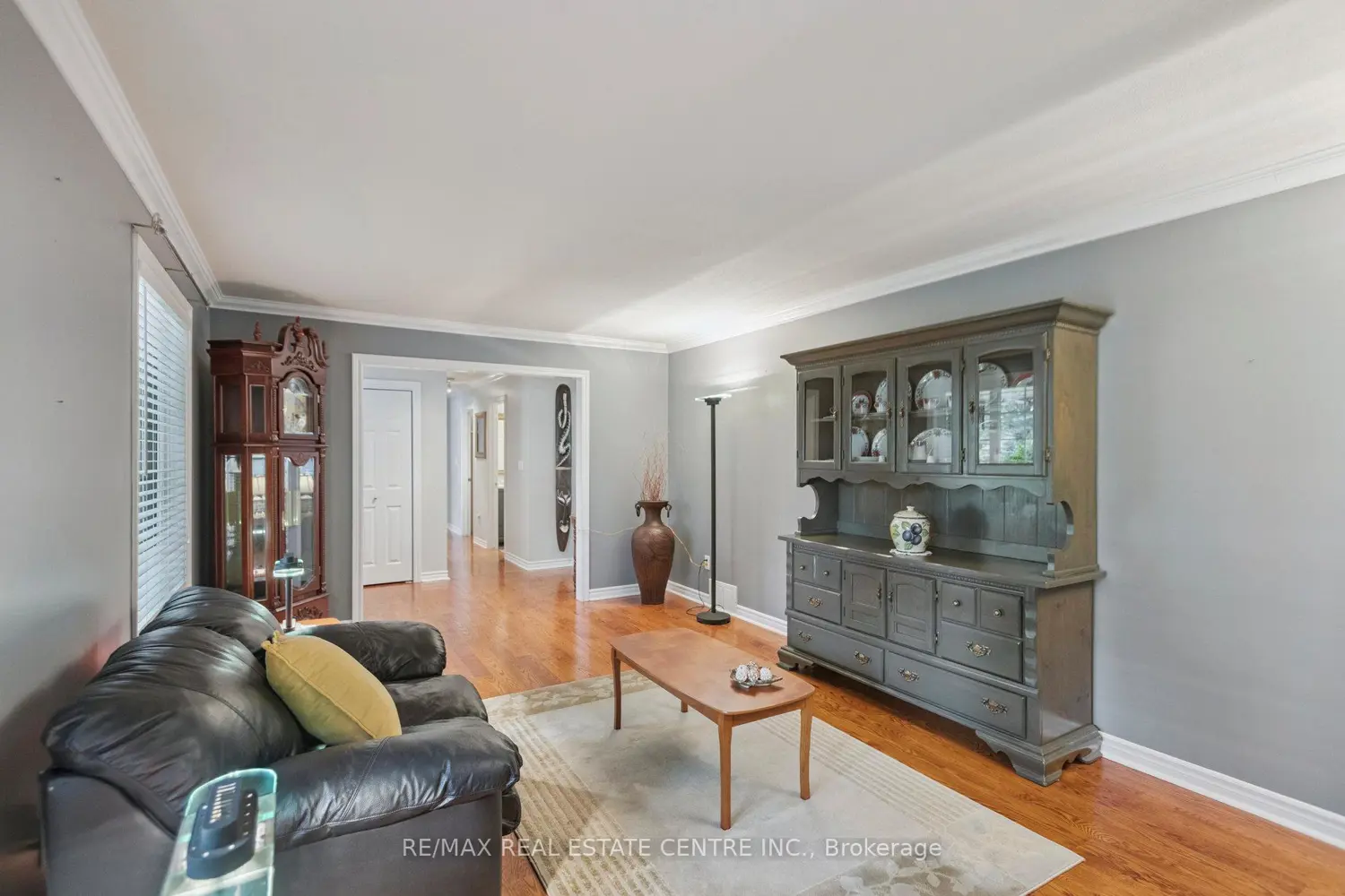 Additional image 5 of 122769 Grey 9 Road