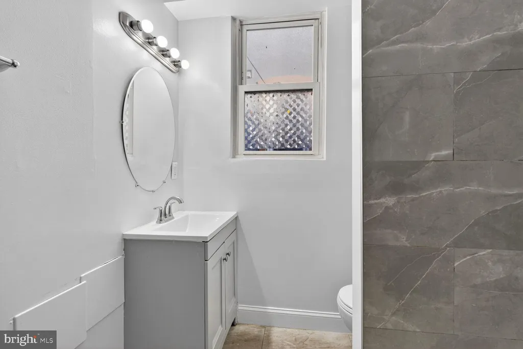 Additional image 13 of 2409 18th Street NW Unit 2, Washington, DC 20009