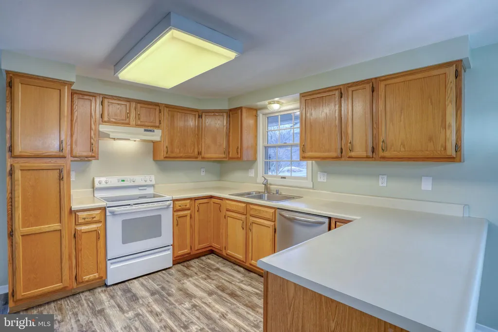 Additional image 9 of 122 Bartley Drive, Newark, DE 19702