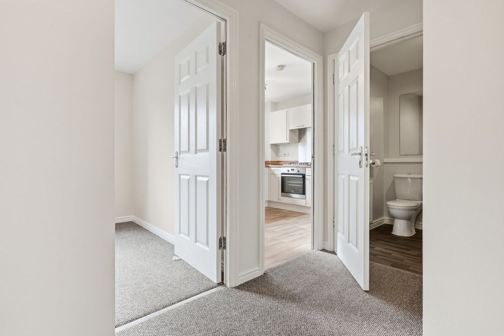 Additional image 8 of 2 bed flat for saleCrookston Court, Larbert FK5