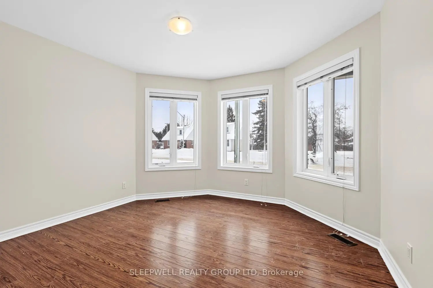 Additional image 11 of 94 Fourth Avenue