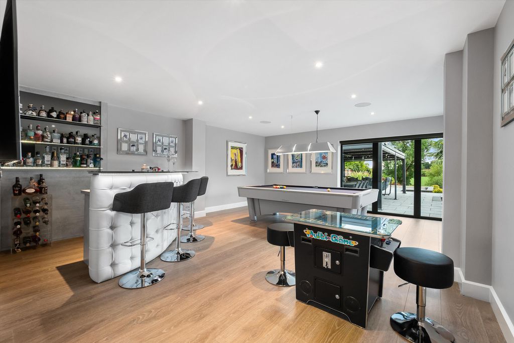 Additional image 11 of 5 bed detached house for saleAvonbank Drive, Stratford-Upon-Avon, Warwickshire CV37