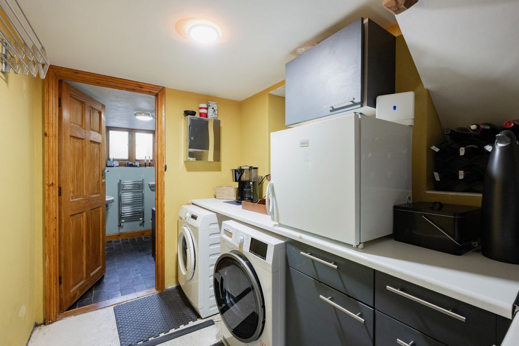 Additional image 7 of 3 bed flat for saleBracondale Millgate, Norwich NR1
