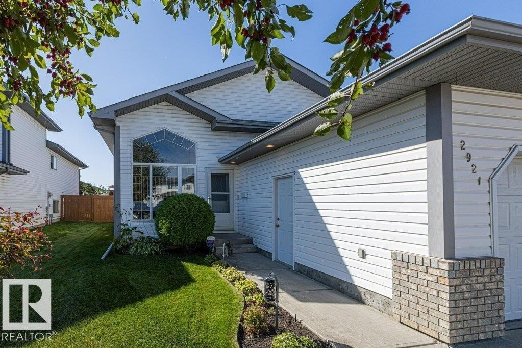 Additional image 8 of 2921 152 Avenue NW, Edmonton, AB, T5Y2Y4