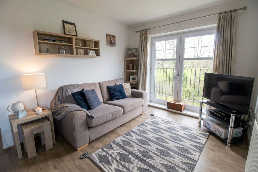 Additional image 2 of 2 bed flat for saleAspen Way, Penyffordd CH4