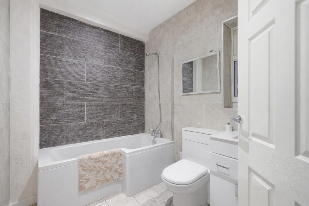 Additional image 9 of St. Annes Road, London Colney, St. Albans, Hertfordshire, AL2